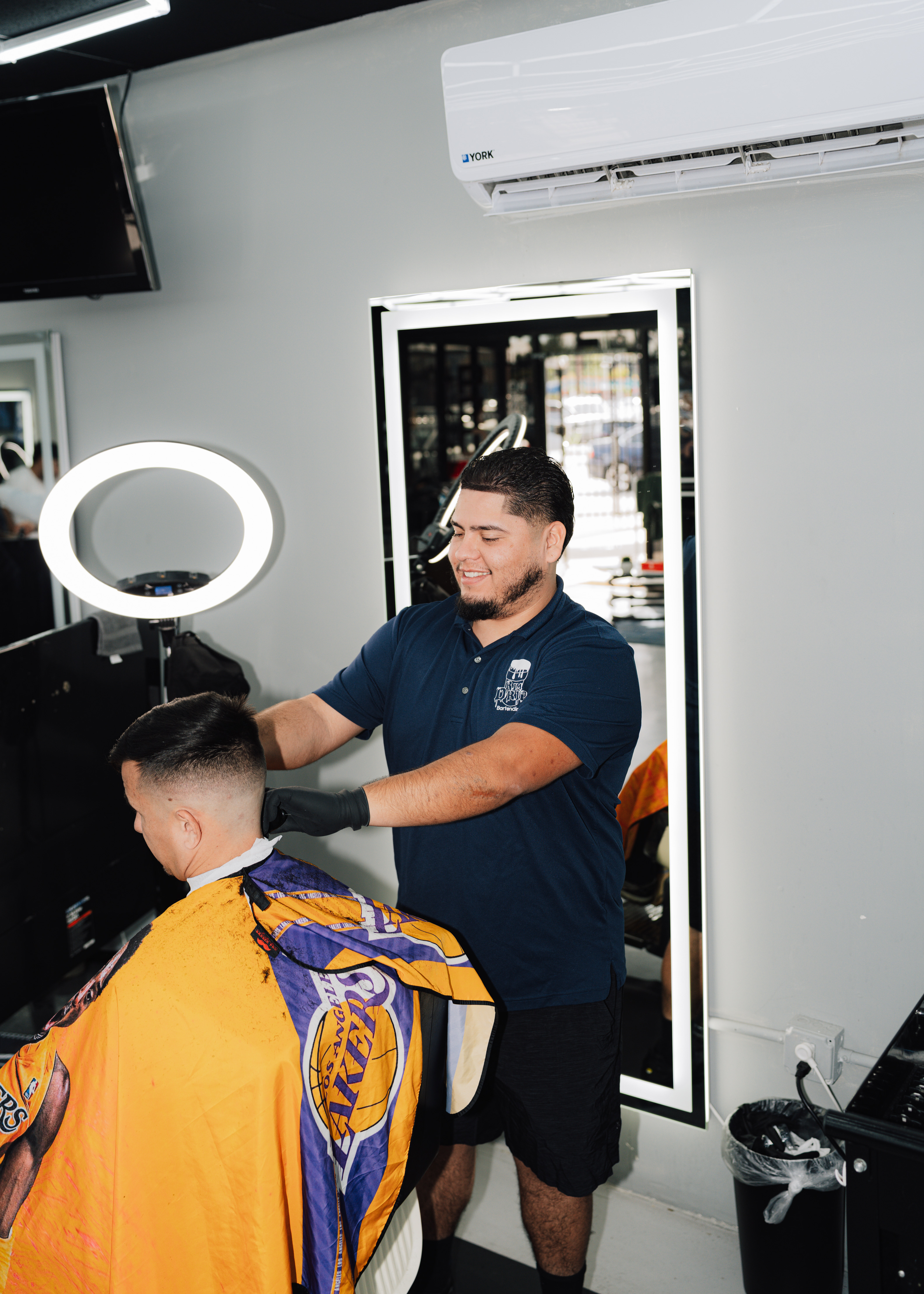 Top Dawg Cutz — Barber